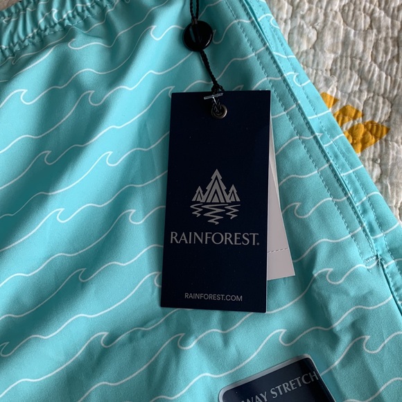 NWT Men’s Swim Trunks—Rainforest Men’s swim/beach - Picture 2 of 5